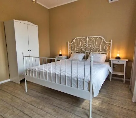 Resedinta Printeselor בית הארחה ואדו